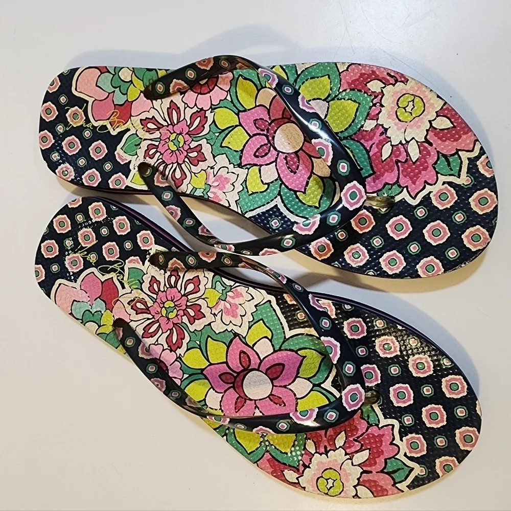 Vera Bradley Floral Rubber Flipflops suze 7-8